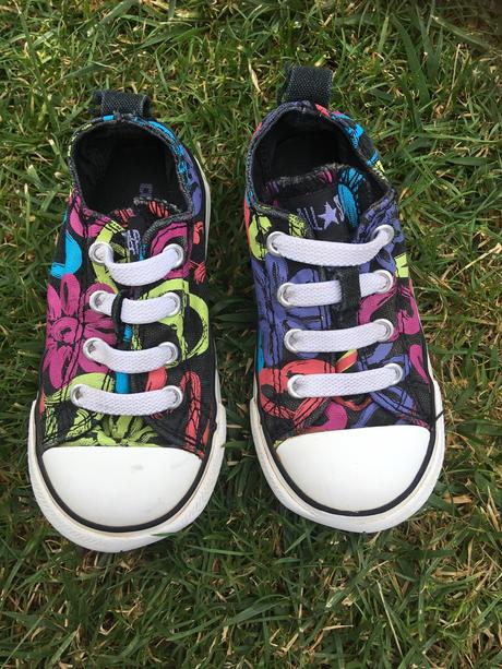 Nadherne conversky, converse,23