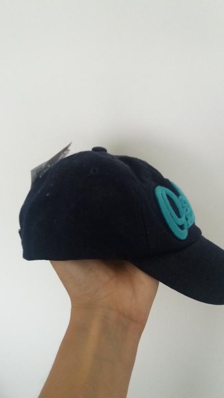 Nepoužitá šiltovka s visačkou na 12-24mes., oshkosh,86 / 92