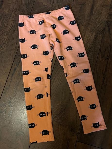 Oranžové legíny, 122