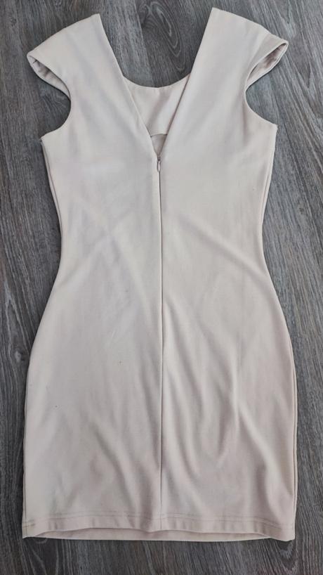 Kvalitné šaty, lipsy london,xs