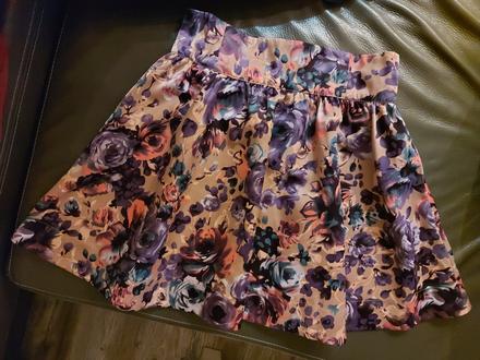 Elegantná sukňa, m