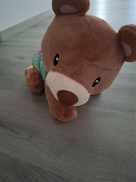 Lezuci medvedik chicco, 