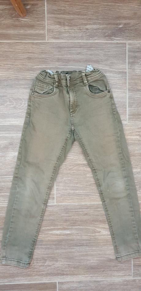 Nohavice č.134, reserved,134