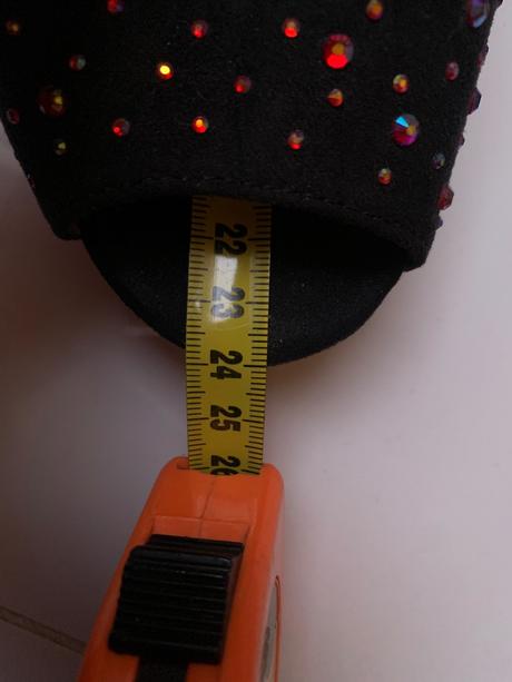 Sandálky s kamienkami, 37