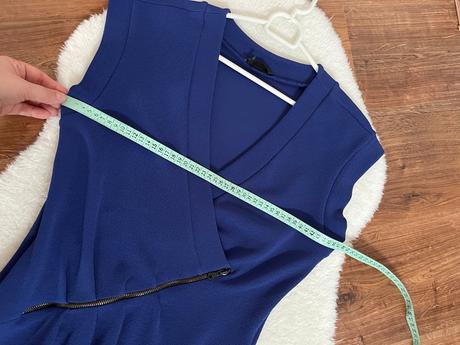 Kráľovsky modré šaty, m