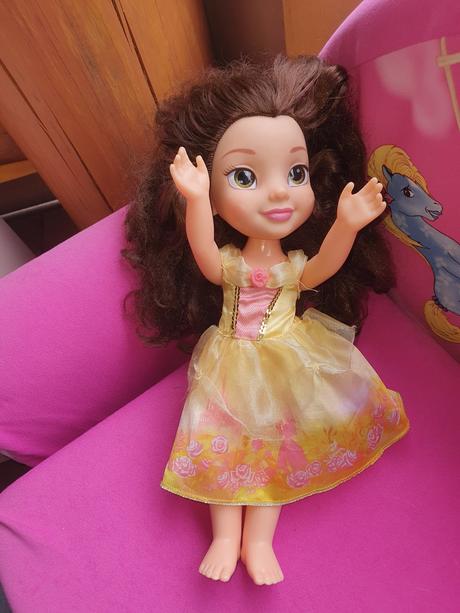 Disney bella doll 35 cm. kráska a zviera, 
