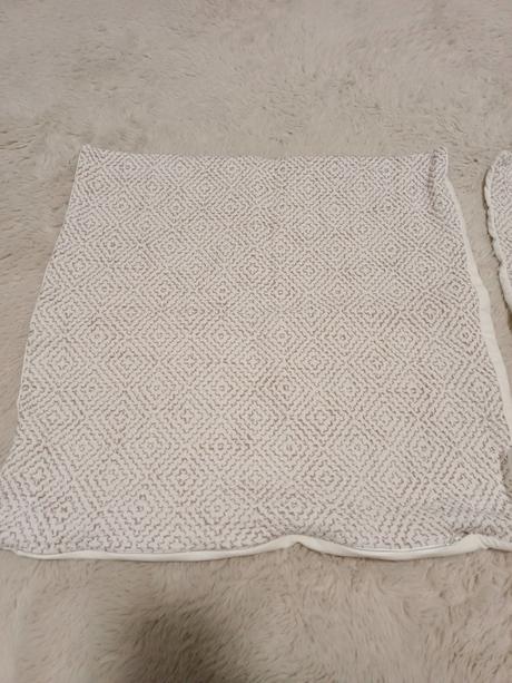 2 x návliečky na vankúš 40x40 cm,