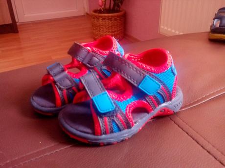 Sandalky c. 20, f&f,20