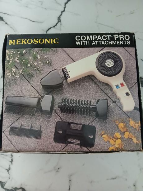Sušič vlasov retro,