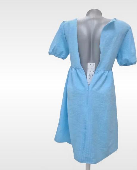 Bledomodré šaty, s