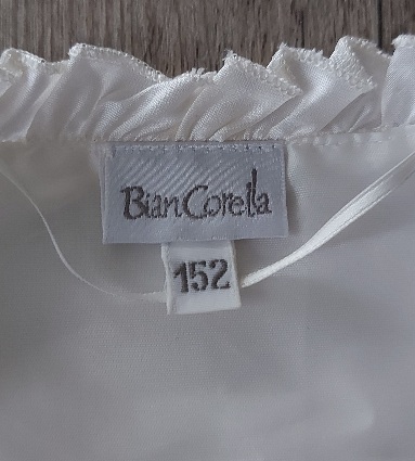 Krémové šaty s bolerkom, 152