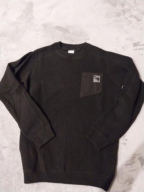 Pulover č.158/164, chapter young,158