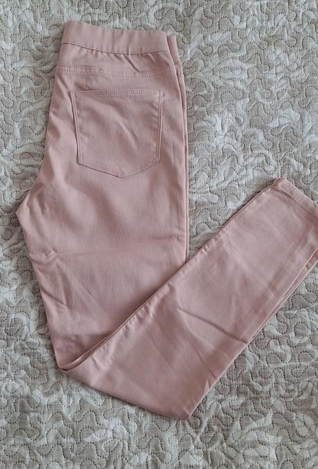 Jarňásky, esmara,40