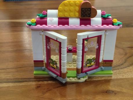 Lego friends 41426 kaviareň v parku mestečka heart, 