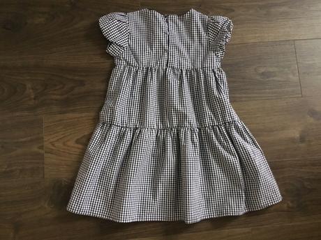 Kárované šaty, 128