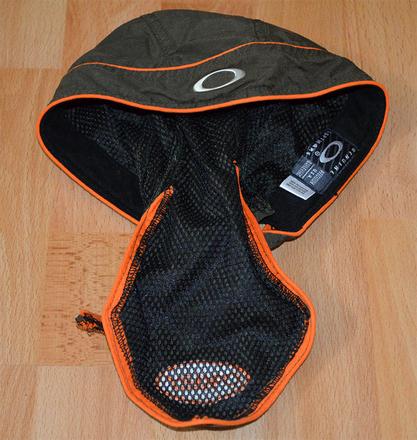 Satka na hlavu oakley, vel. 134-146, 134