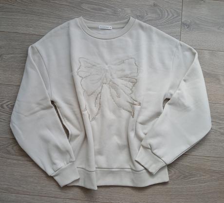 Bezova mikina s vysivkou, m