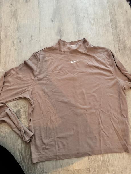 Ľahučký rolak nike, nike,l