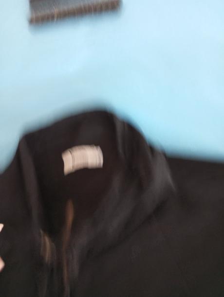 Zaujímavá pekná mikiba, m