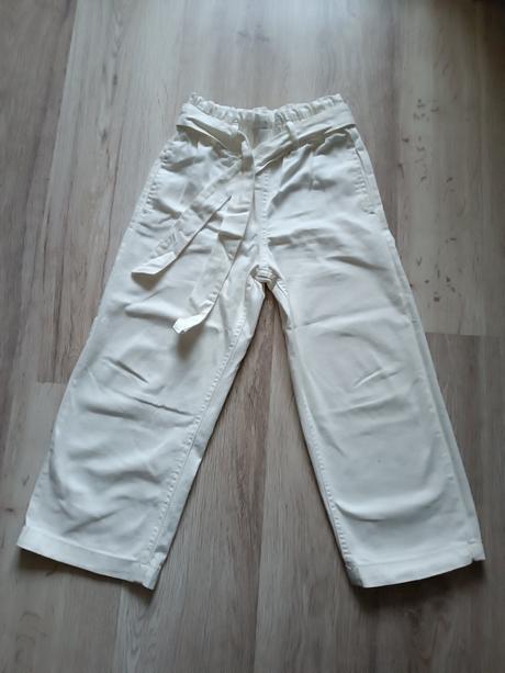 Krásne šitoké nohavice na gumu, 134