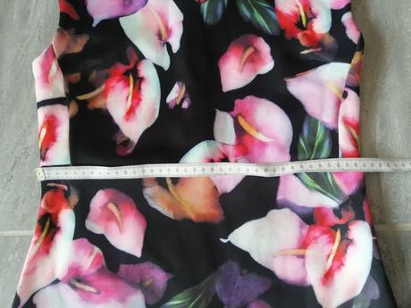 Krásne pestré šaty smashedlemon, v36, 36