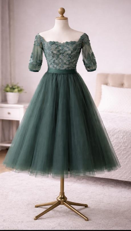 Spoločenské šaty nenosené m-l, m