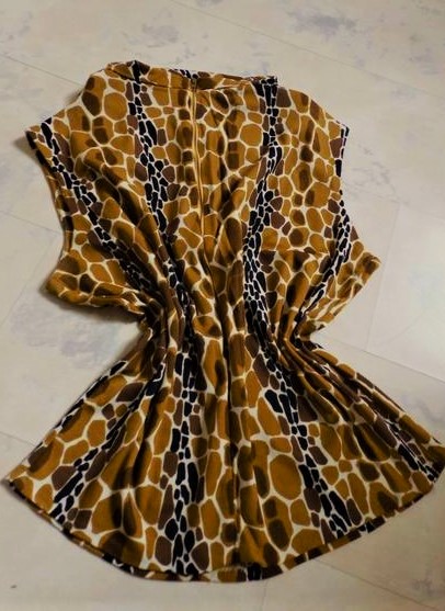 Zaujímavý top / tričko, l