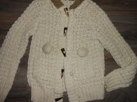 Atmosphere hrubší svetrik s kožušinovou kapucnou m, atmosphere,m