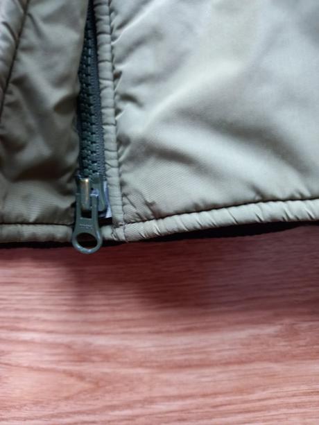 Vetrovka olivova 10 r., benetton,146