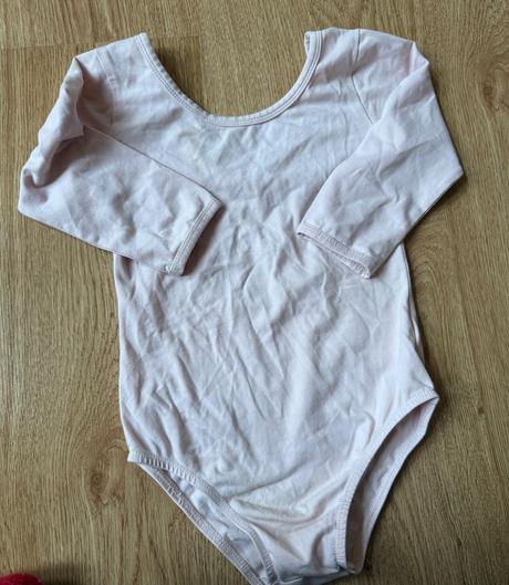 Gymnastický dres, 122