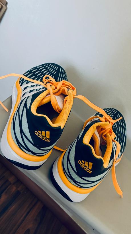 Adidas, adidas,39
