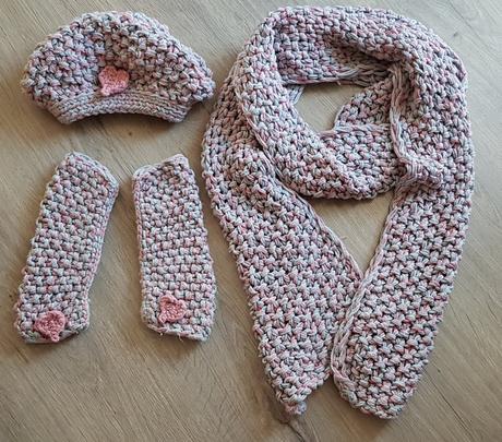 Zimný dámsky set handmade,