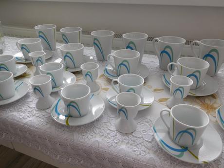 Porcelánová sada na čajík+kapučíno+kávičku-nová, 