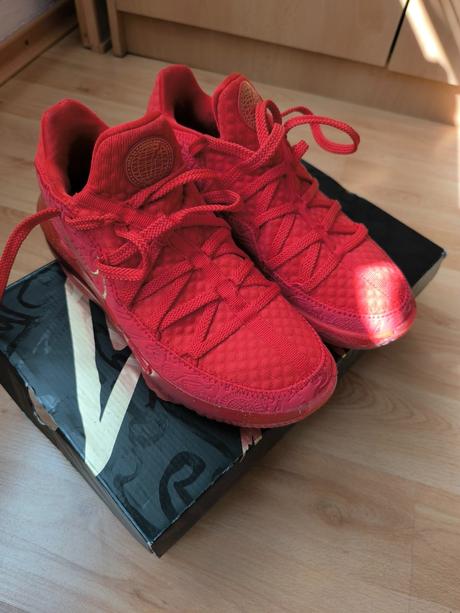 Tenisky lebron, nike,42