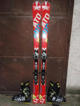 Predám atomic redster sx 156cm, atomic,150-159 cm