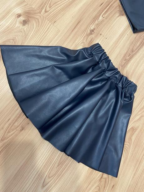 Koženkova sukienka, 80 - xs