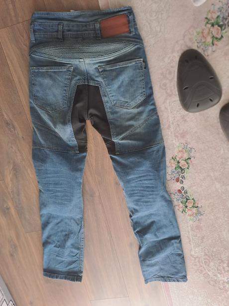 Rifle na motorku, 26