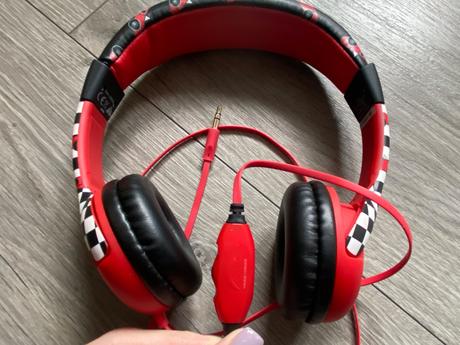 Detske sluchadla, trust