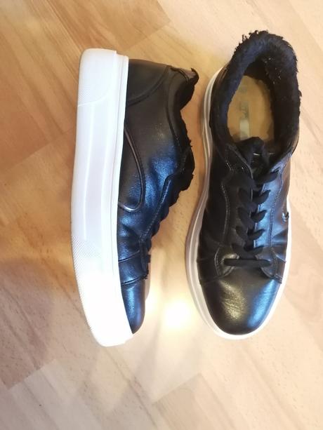 Zateplené tenisky, baťa,41