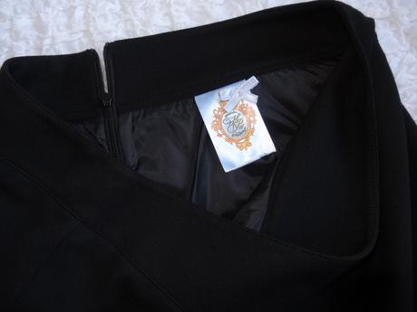 Dve dámske sukne vo veľ.m / 40, m