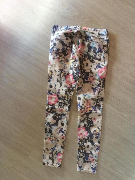 Kvietkované nohavice, amisu,34