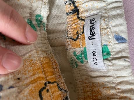 Tepláky 104, sinsay,104