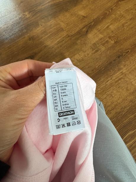 Svetrik na tanec, gymnatiku, 128