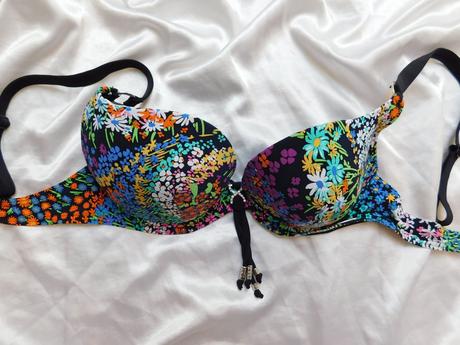 Kvalitná dámska plavková podprsenka, 36