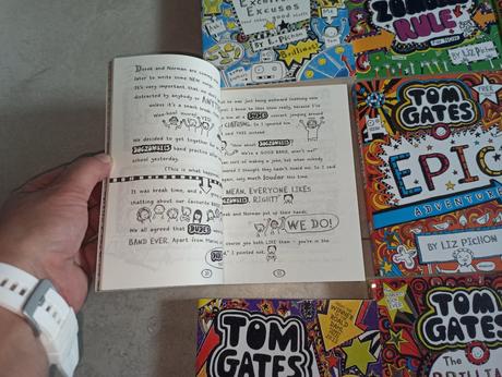 Liz pichon - tom gates pb aj na kusy,