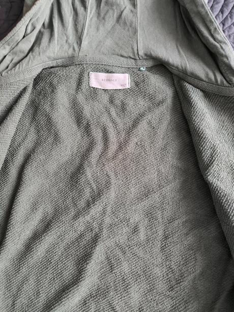 Mikina vel. 128, reserved,128