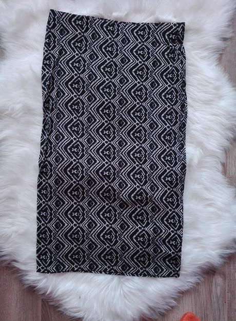 Midi sukna po kolená, s