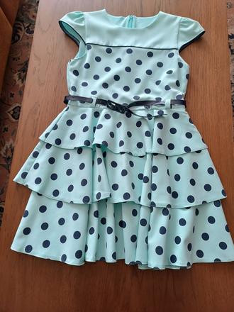 Šaty spoločenské, 152