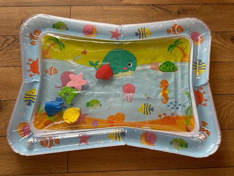 Podložka na hranie vodová,