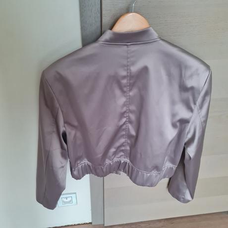 Bunda, reserved,l
